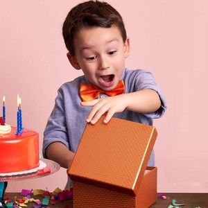 Meet your Posher, Taya